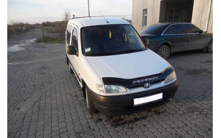 Дефлектор капота Peugeot Partner 1997-2002