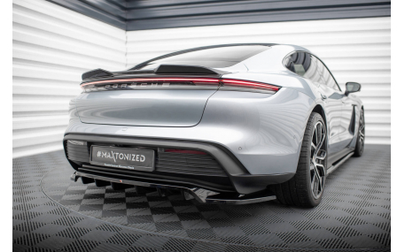 Накладки на бампера Porsche Taycan