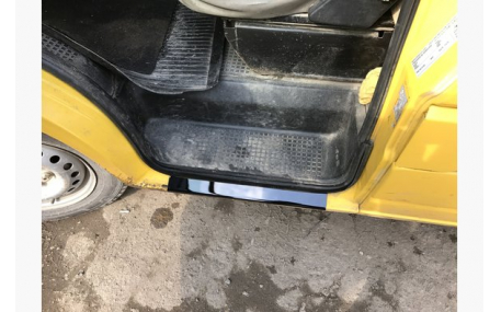 Накладки на пороги Volkswagen T4