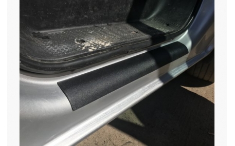 Накладки на пороги Opel Vivaro