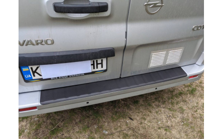 Накладка на задний бампер Renault Trafic