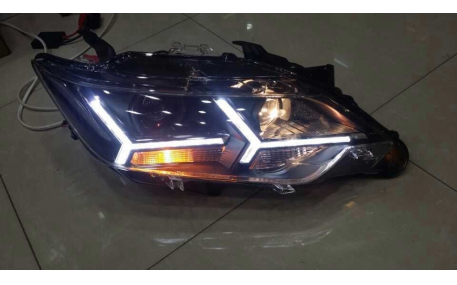 Фары передние Toyota Camry V55