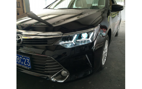 Фары передние Toyota Camry V55