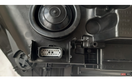 Фары передние Ford Edge 2015-2019