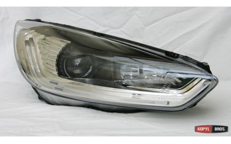 Фары передние Ford Focus MK3 2015-2018