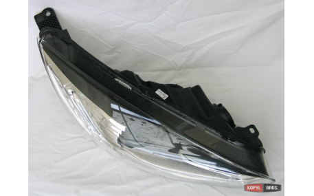 Фары передние Ford Focus MK3 2015-2018