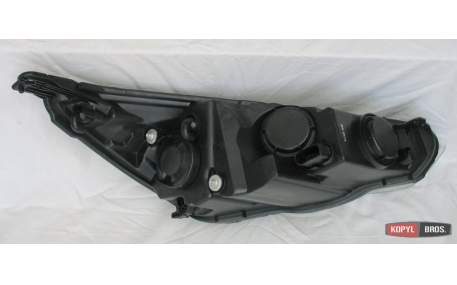 Фары передние Ford Focus MK3 2015-2018