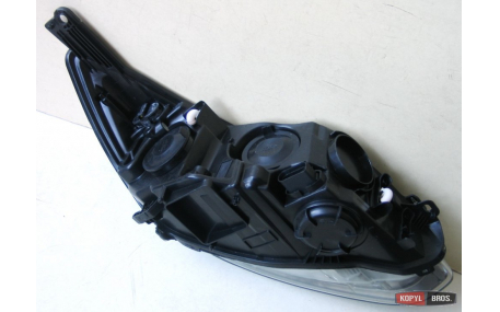 Фары передние Ford Focus MK3 2011-2014