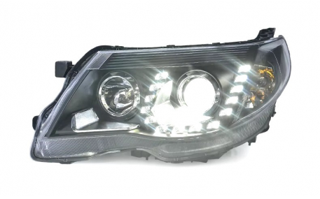 Фары передние Subaru Forester 2008-2012