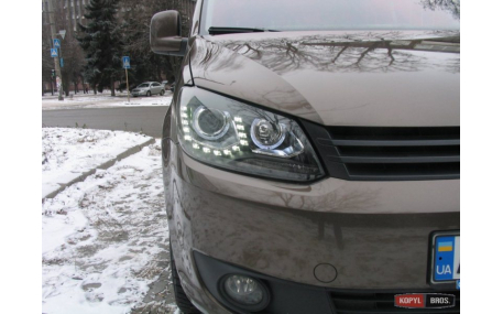 Фары передние Volkswagen Touran