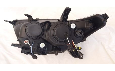 Фары передние Toyota Highlander