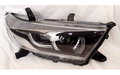 Фары передние Toyota Highlander