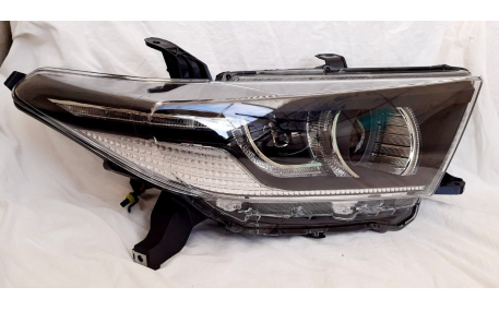 Фары передние Toyota Highlander