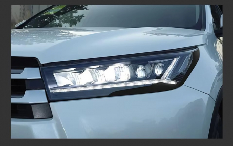 Фары передние Toyota Highlander 2017-2020
