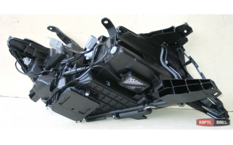 Фары передние Toyota Land Cruiser Prado 150 2018-