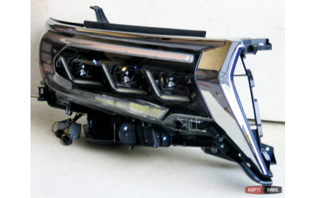Фары передние Toyota Land Cruiser Prado 150 2018-