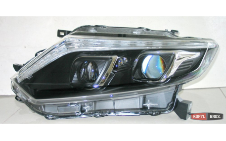 Фары передние Nissan X-Trail T32 2014-2017