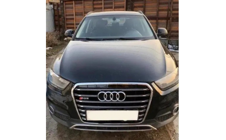Решетка радиатора Audi Q3 2011-2014