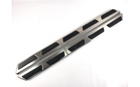 Подножки Audi Q5