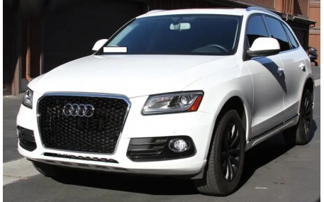 Решетка радиатора AUDI Q5 2012-2016