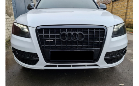 Решетка радиатора Audi Q5 2008-2012