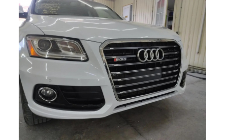 Решетка радиатора Audi Q5 2012-2016