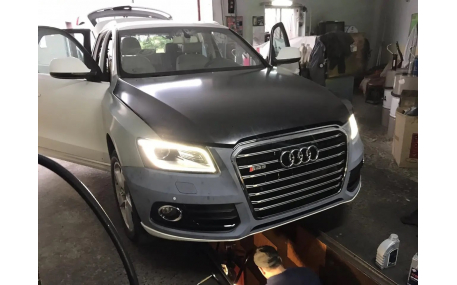 Решетка радиатора Audi Q5 2012-2016