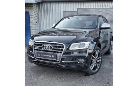 Решетка радиатора Audi Q5 2012-2016