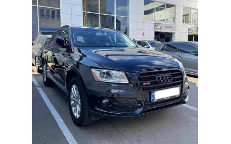Решетка радиатора Audi Q5 2012-2016