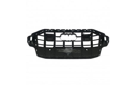 Решетка радиатора Audi Q7