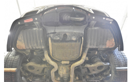 Накладка задняя Range Rover Velar