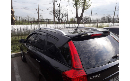 Спойлер Kia Ceed SW