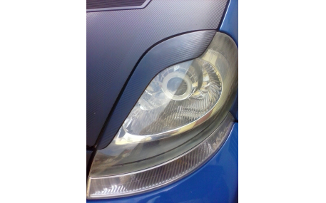 Ресницы Opel Vivaro