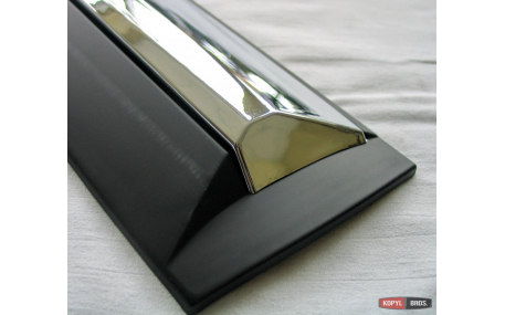 Молдинги дверей Toyota Hilux