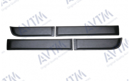 Молдинги дверей Renault Duster