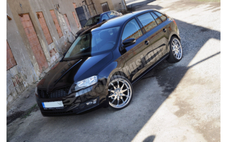 Решетка радиатора Skoda Rapid