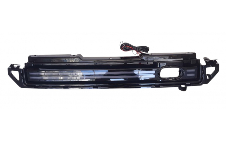 Решетка радиатора Land Rover Defender L663