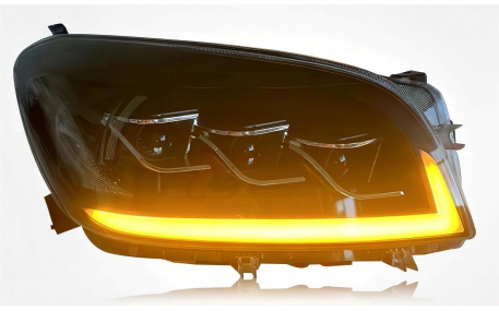 Фары передние Toyota RAV4 2005-2009