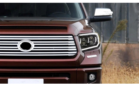 Фары передние Toyota Tundra 2014-2021