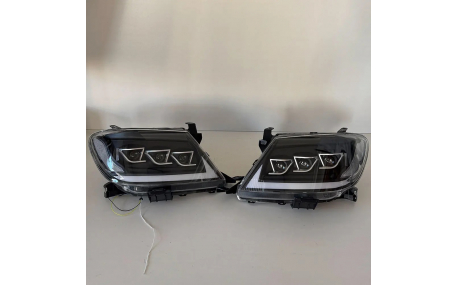 Фары передние Toyota Hilux 2005-2011