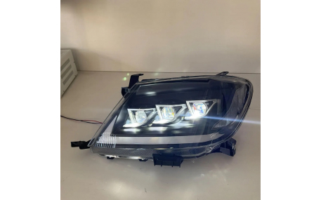 Фары передние Toyota Hilux 2005-2011