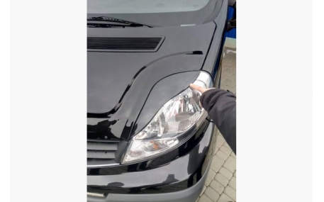 Ресницы Opel Vivaro