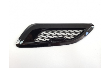 Вставки в крылья Range Rover Evoque