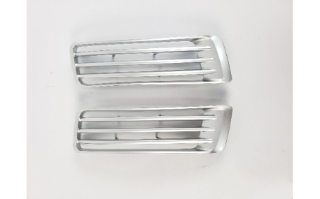 Решетка радиатора Range Rover Vogue 2012-2017