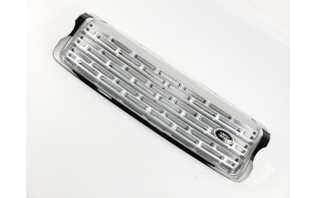 Решетка радиатора Range Rover Vogue 2012-2017