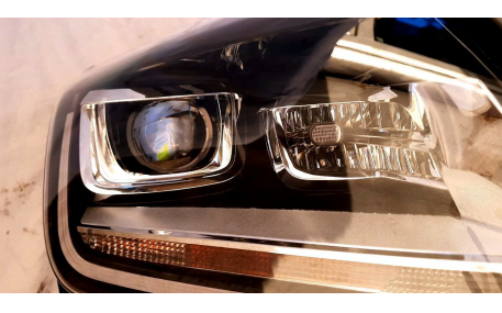 Фары передние Volkswagen Amarok