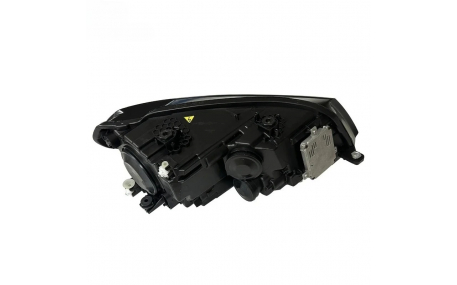 Фары передние Volkswagen Caddy