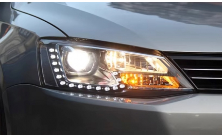 Фары передние Volkswagen Jetta