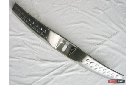 Накладка на задний бампер Toyota C-HR