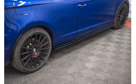 Накладки на пороги Seat Leon